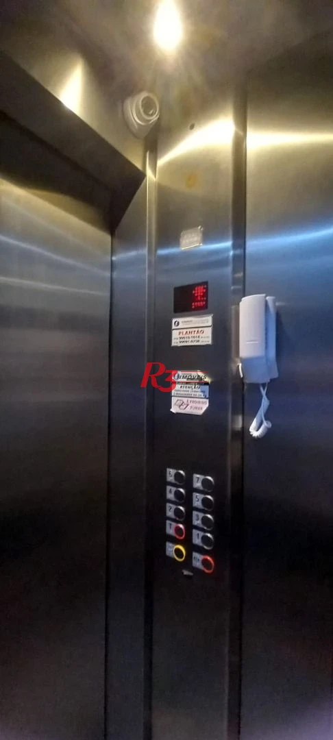 Apartamento amplo de 1 quarto à venda no Centro de São Vicente.