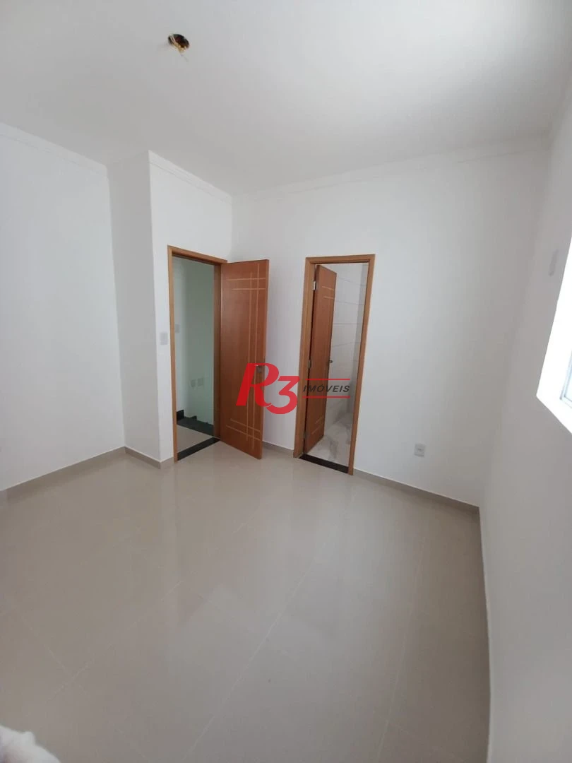 Casa Vilagio no bairro Campo Grande, Santos-SP.