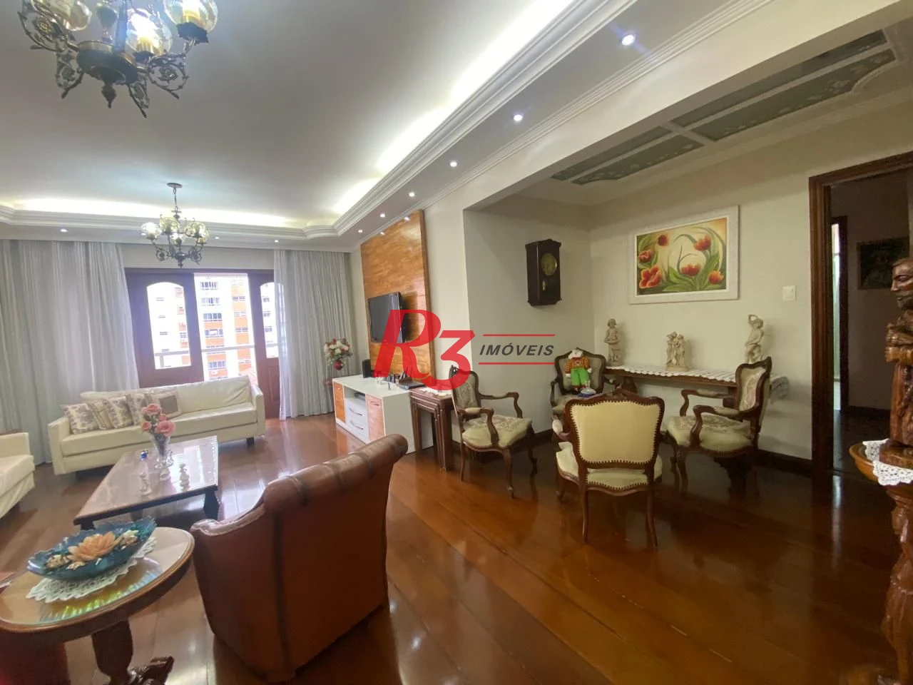 Apartamento com 4 dormitórios à venda, 184 m² por R$ 900.000,00 - Gonzaga - Santos/SP