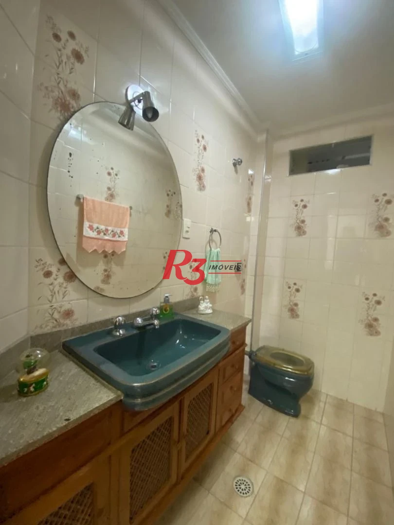 Apartamento com 4 dormitórios à venda, 184 m² por R$ 900.000,00 - Gonzaga - Santos/SP