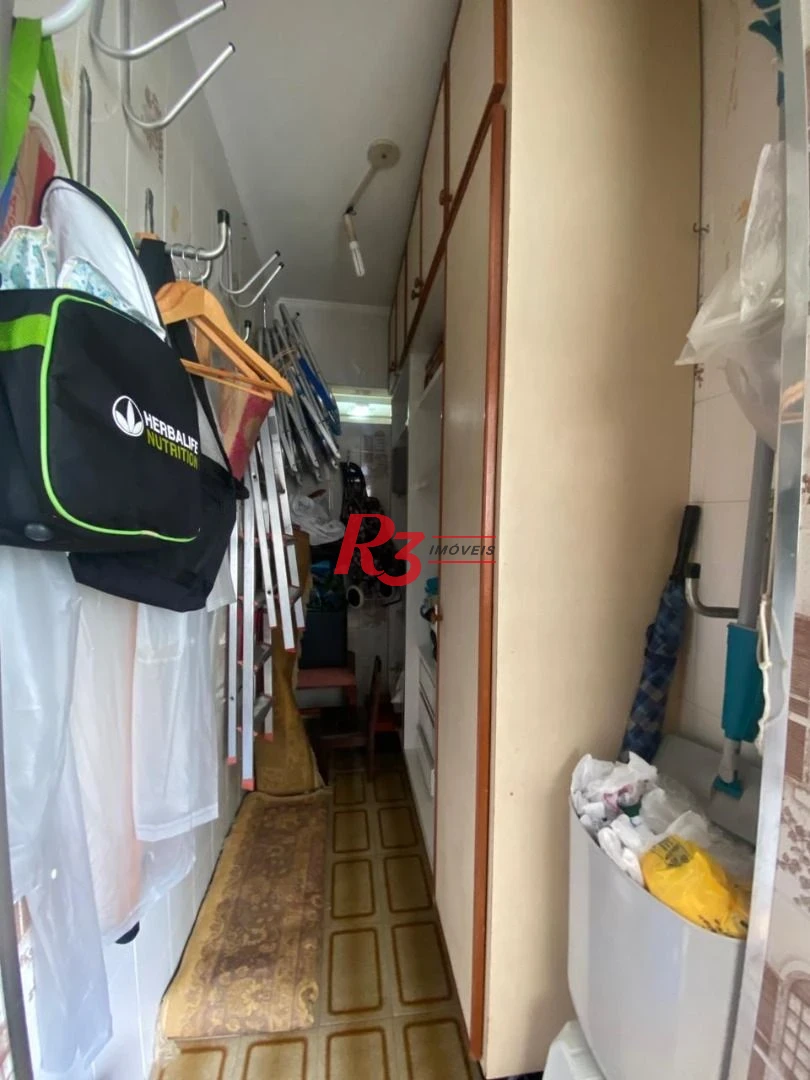 Apartamento com 4 dormitórios à venda, 184 m² por R$ 900.000,00 - Gonzaga - Santos/SP