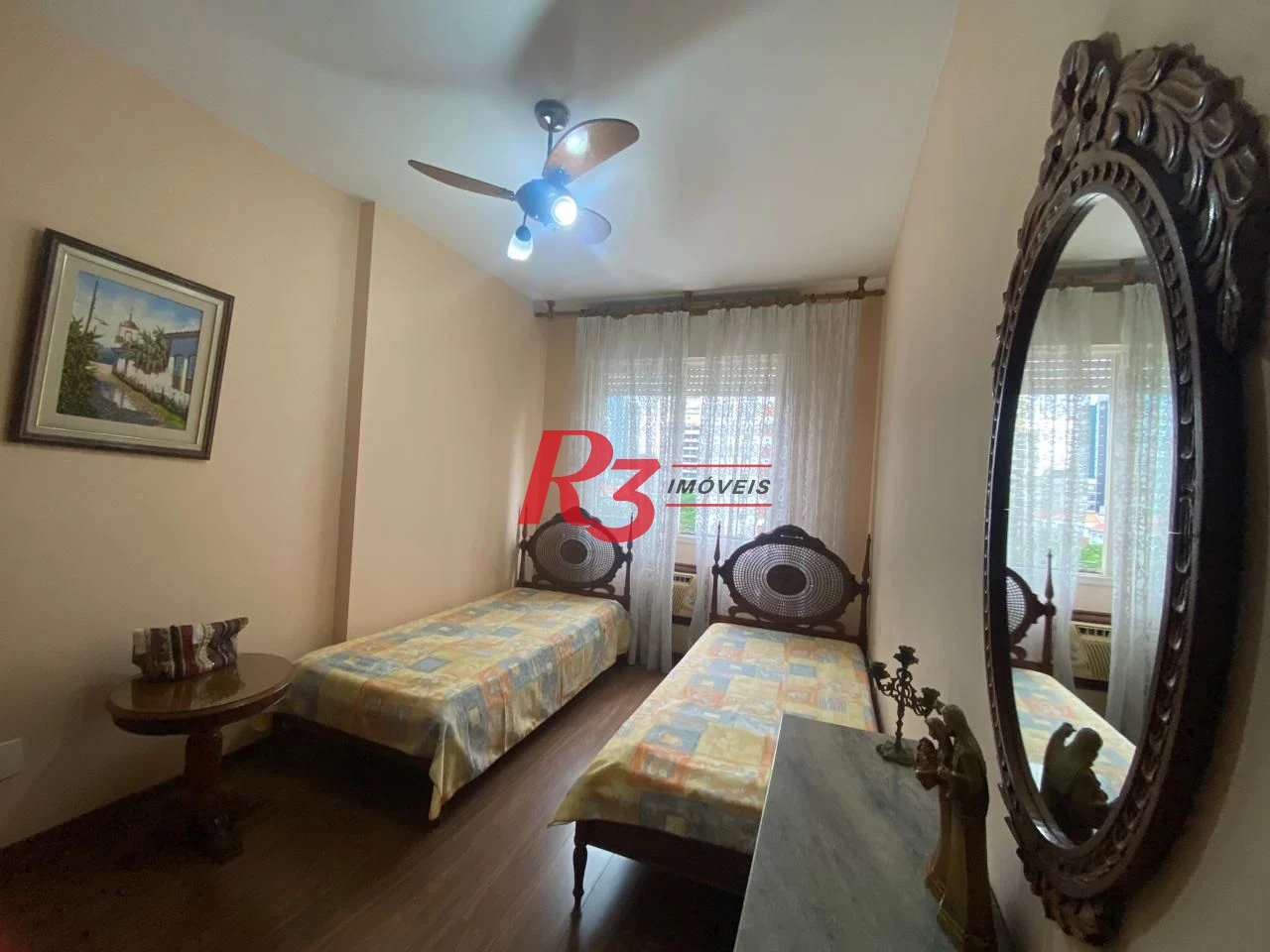 Apartamento com 4 dormitórios à venda, 184 m² por R$ 900.000,00 - Gonzaga - Santos/SP