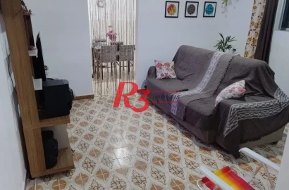 Casa térrea de 2 quartos à venda no Jardim Independência.