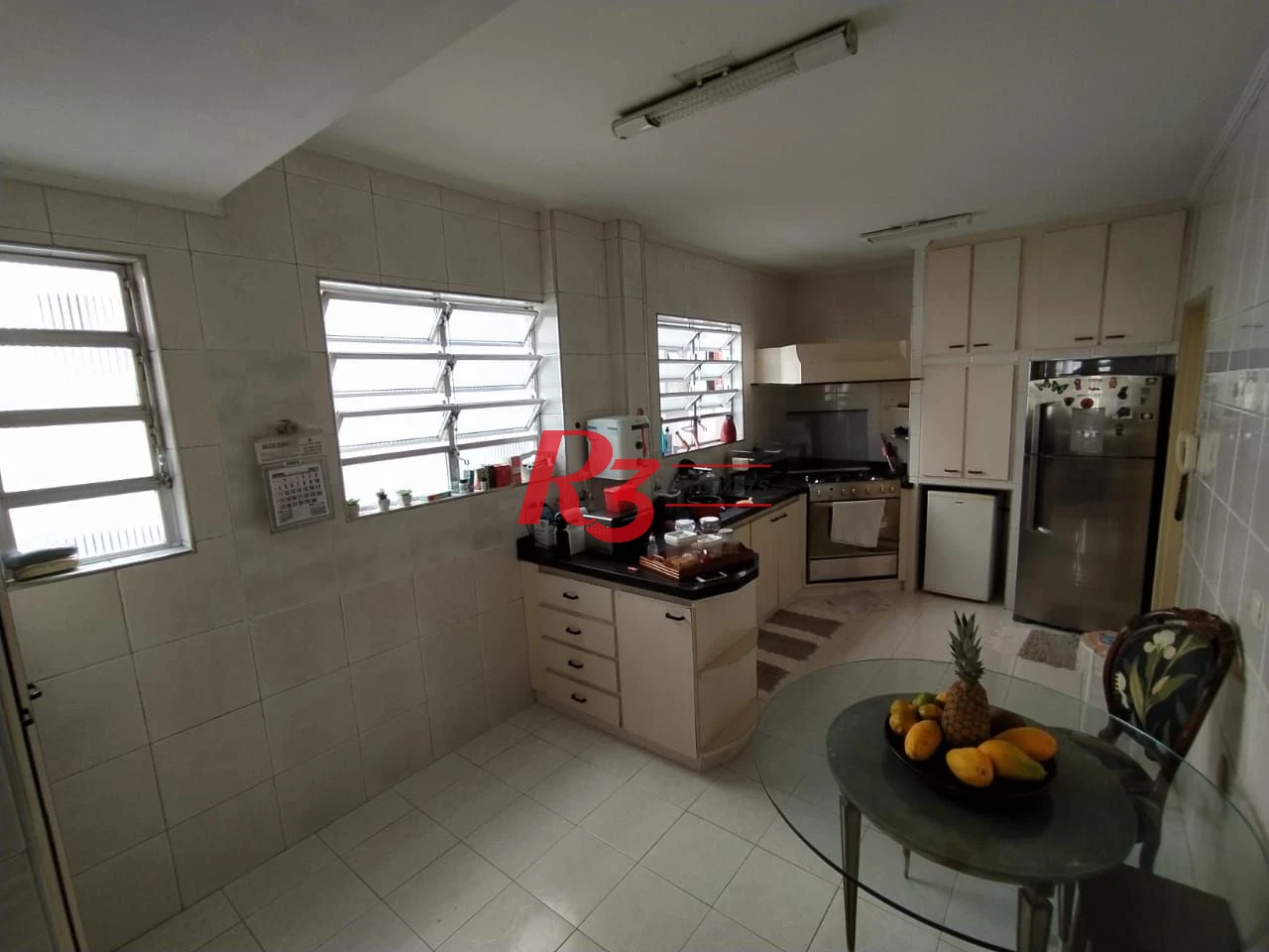 Apartamento com 4 dormitórios à venda, 265 m² por R$ 1.170.000,00 - Gonzaga - Santos/SP