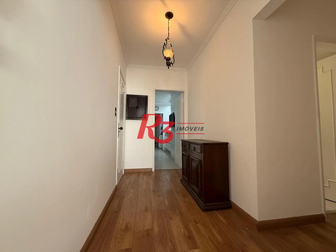 Apartamento com 2 dormitórios à venda, 100 m² por R$ 690.000,00 - Gonzaga - Santos/SP