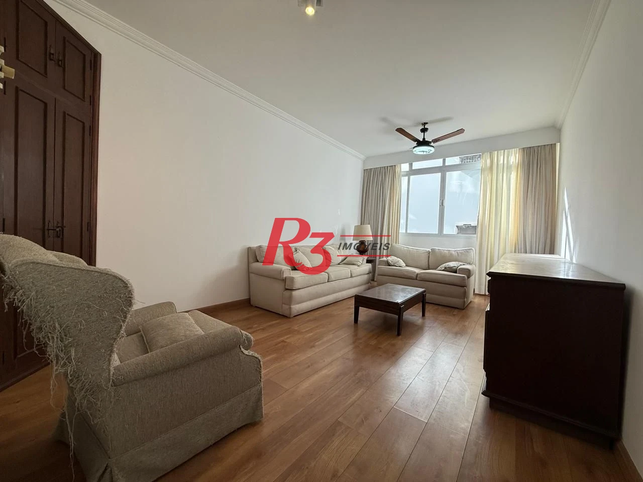 Apartamento com 2 dormitórios à venda, 100 m² por R$ 690.000,00 - Gonzaga - Santos/SP