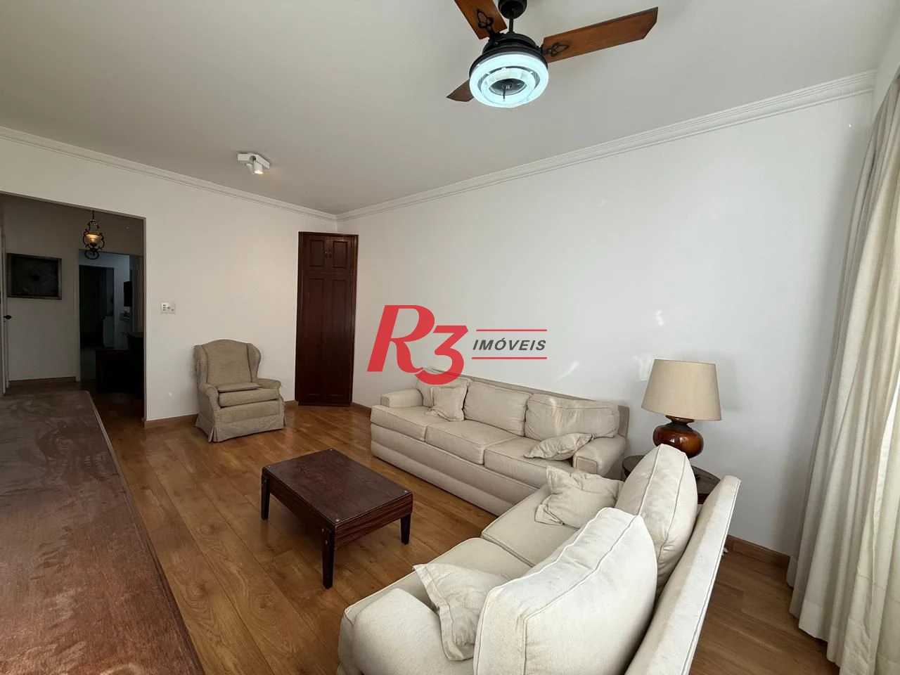 Apartamento com 2 dormitórios à venda, 100 m² por R$ 690.000,00 - Gonzaga - Santos/SP