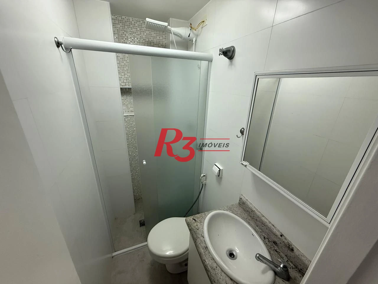 Apartamento com 2 dormitórios à venda, 100 m² por R$ 690.000,00 - Gonzaga - Santos/SP