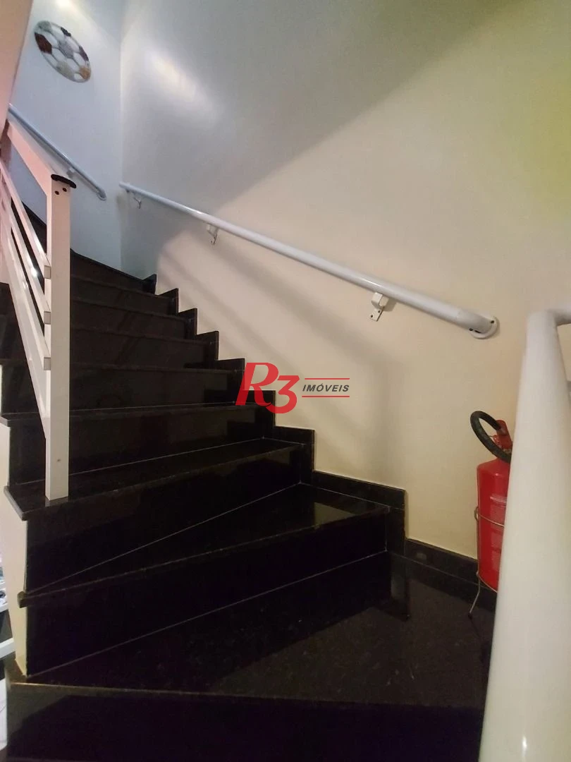 Casa com 4 dormitórios à venda, 228 m² por R$ 1.200.000,00 - Aparecida - Santos/SP