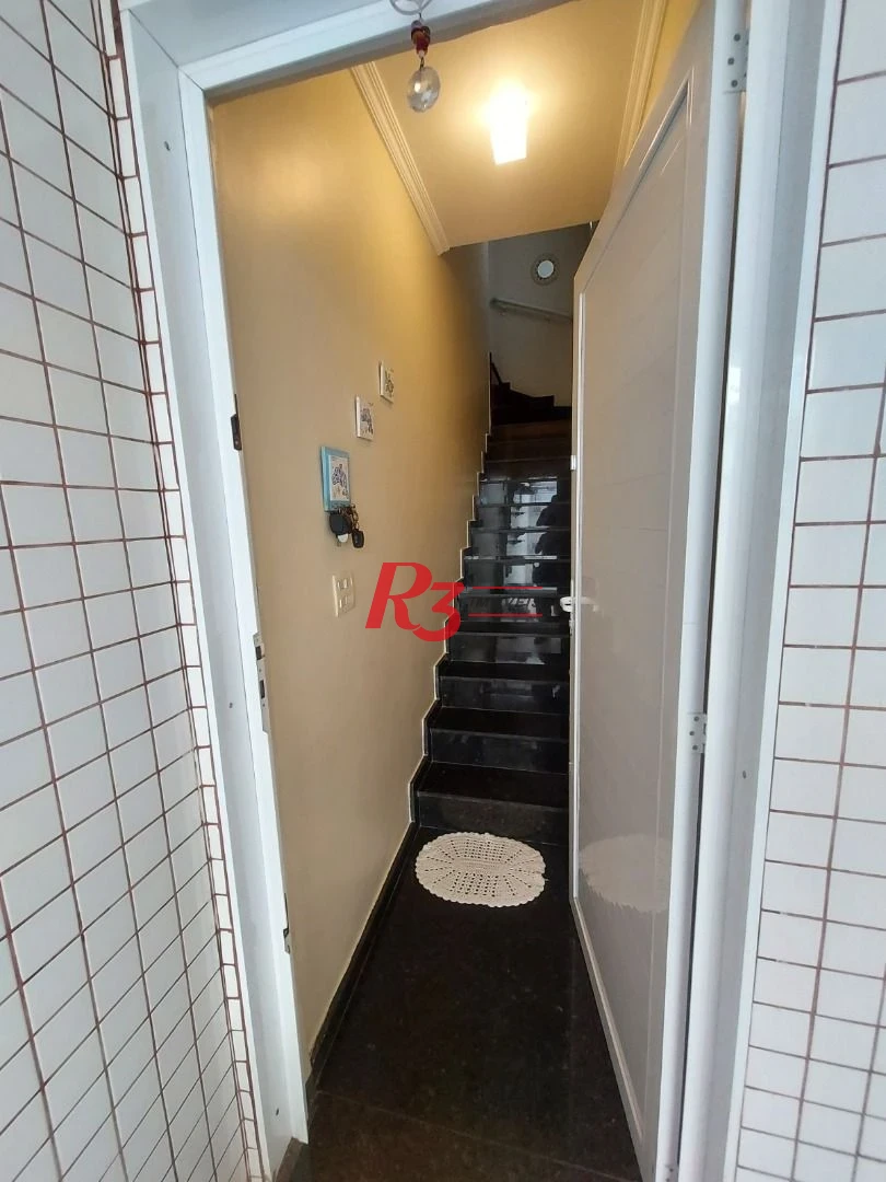 Casa com 4 dormitórios à venda, 228 m² por R$ 1.200.000,00 - Aparecida - Santos/SP