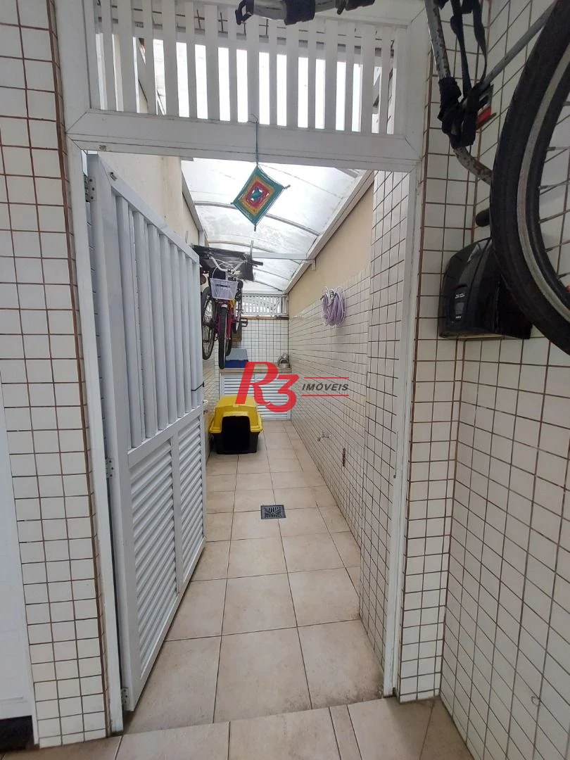 Casa com 4 dormitórios à venda, 228 m² por R$ 1.200.000,00 - Aparecida - Santos/SP