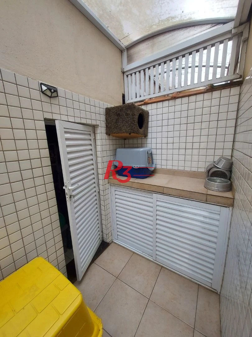 Casa com 4 dormitórios à venda, 228 m² por R$ 1.200.000,00 - Aparecida - Santos/SP