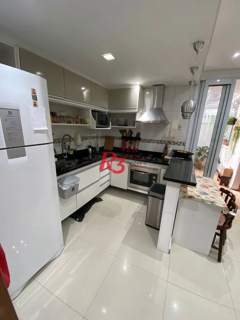 Apartamento à venda, 66 m² por R$ 550.000,00 - Gonzaga - Santos/SP