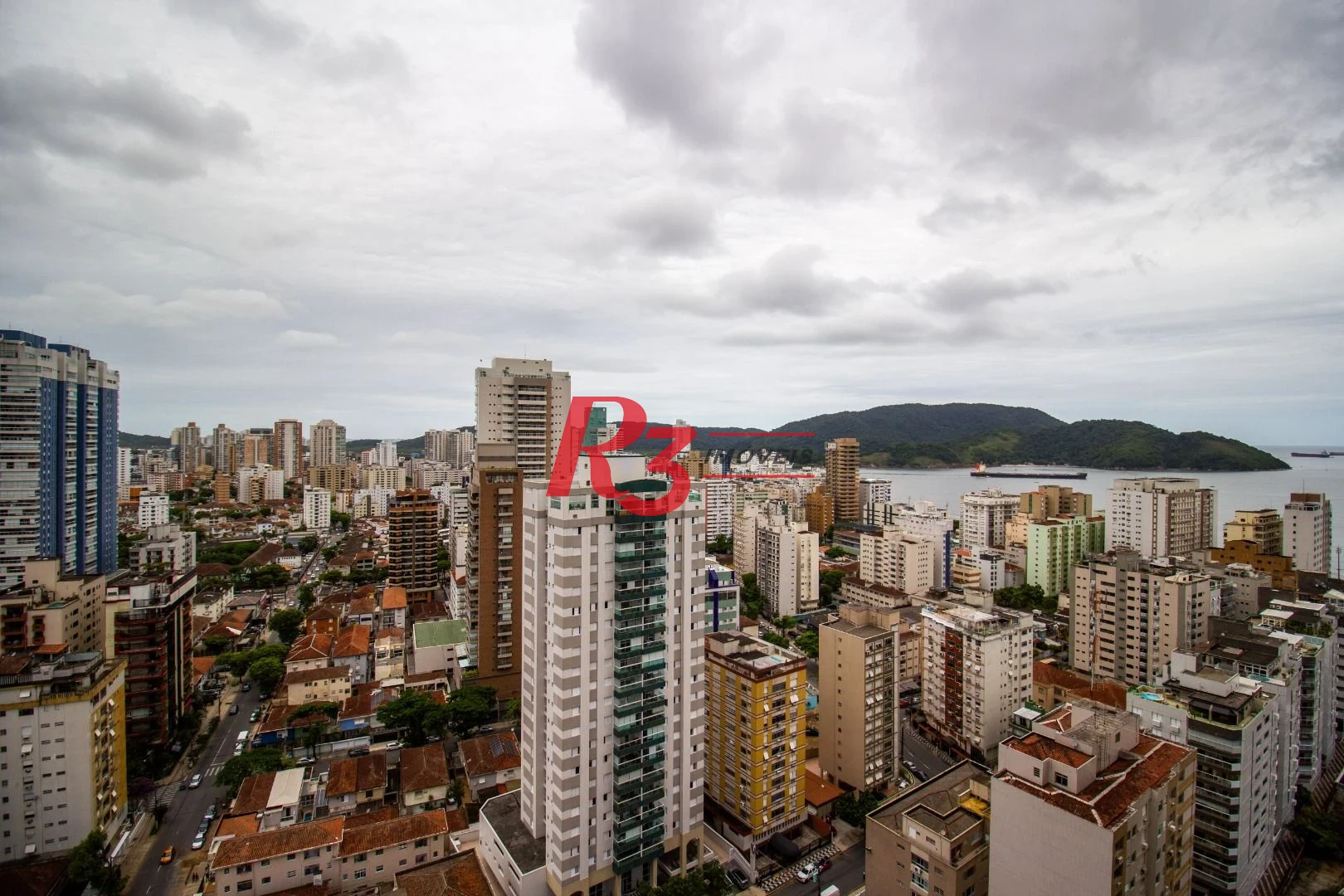 Apartamento com 1 dormitório à venda, 106 m² por R$ 1.650.000,00 - Aparecida - Santos/SP