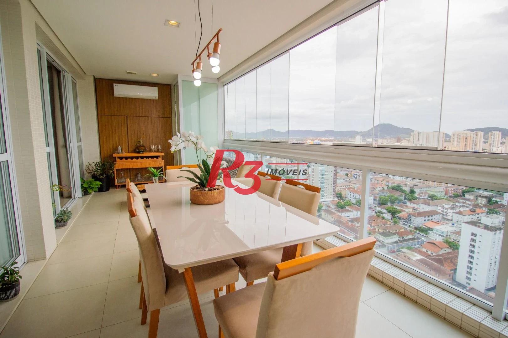 Apartamento com 1 dormitório à venda, 106 m² por R$ 1.650.000,00 - Aparecida - Santos/SP
