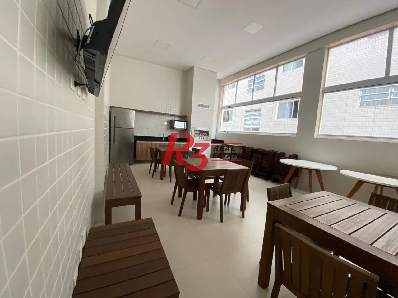 Apartamento com 2 dormitórios à venda, 91 m² por R$ 1.250.000,00 - Gonzaga - Santos/SP