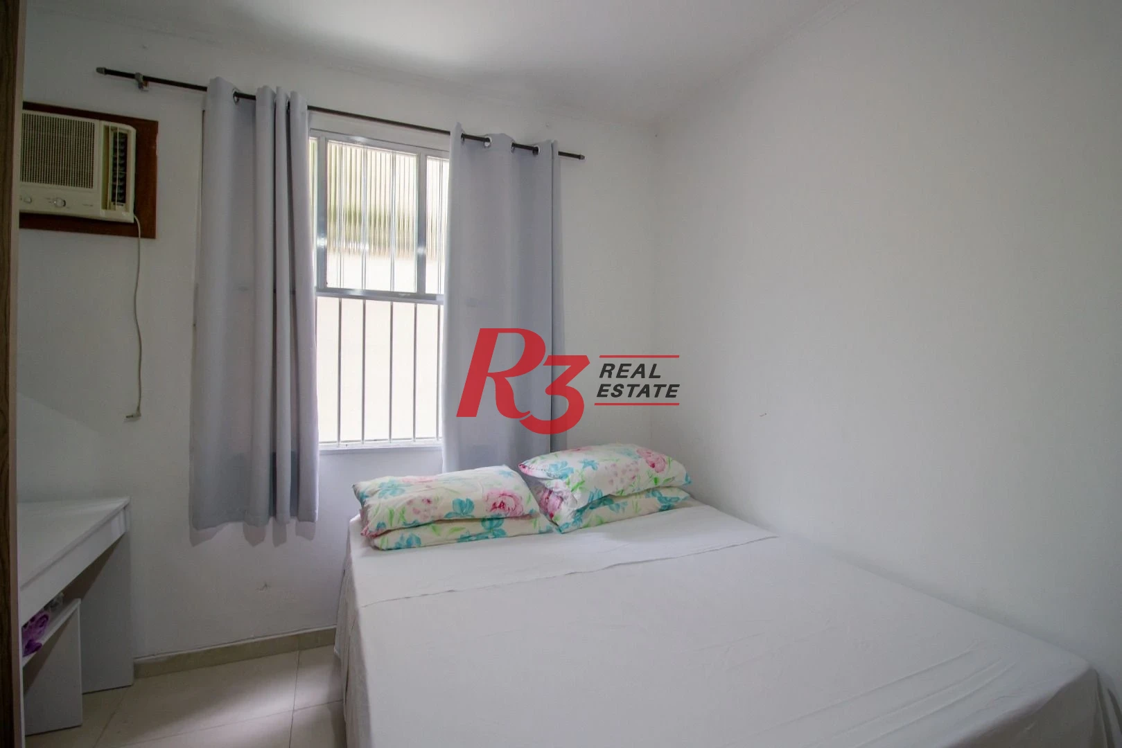Apartamento com 2 dormitórios à venda, 70 m² por R$ 410.000,00 - Ponta da Praia - Santos/SP