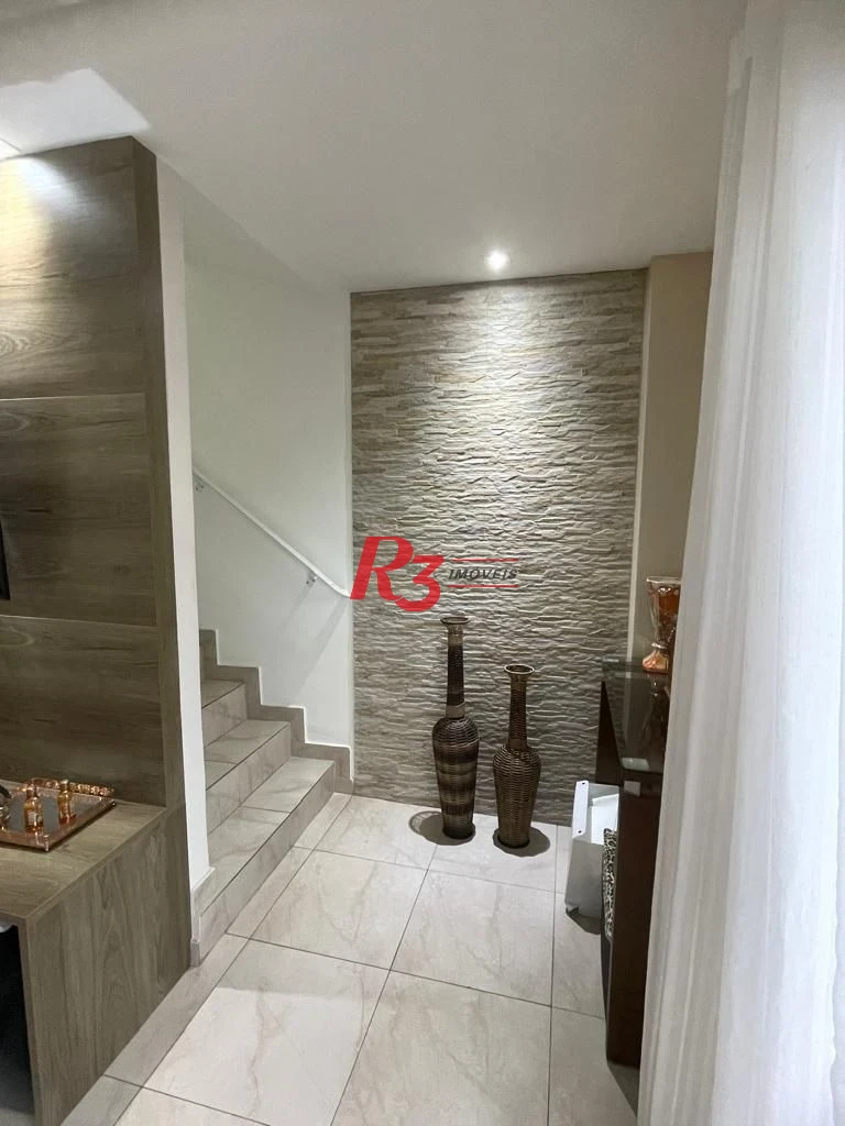 Village à venda, 124 m² por R$ 685.000,00 - Marapé - Santos/SP