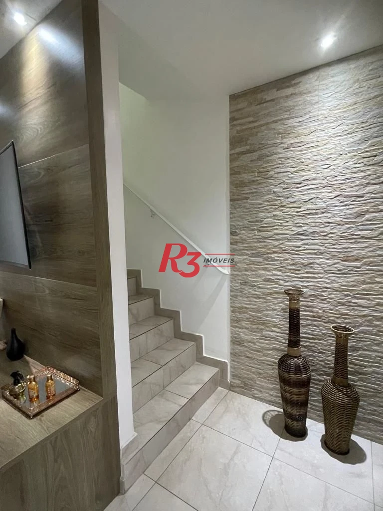 Village à venda, 124 m² por R$ 685.000,00 - Marapé - Santos/SP