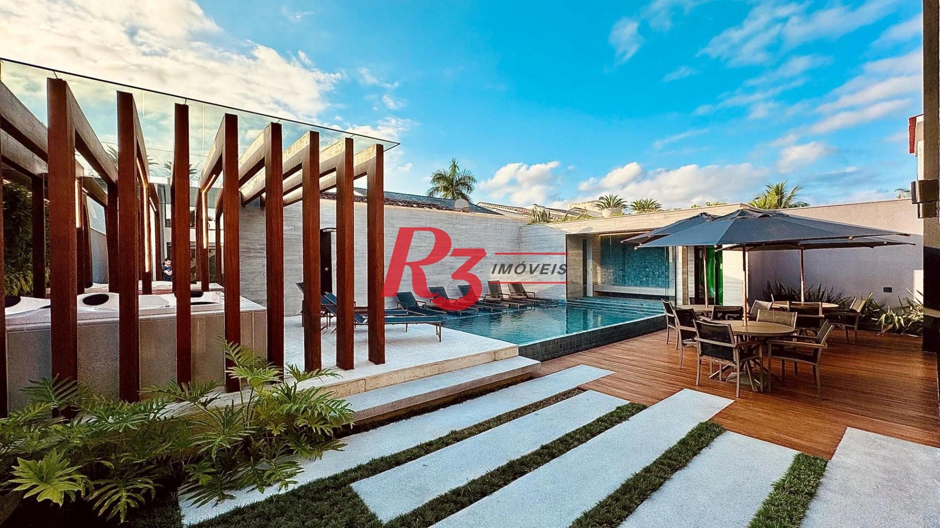 Casa à venda, 450 m² por R$ 5.900.000,00 - Jardim Acapulco - Guarujá/SP