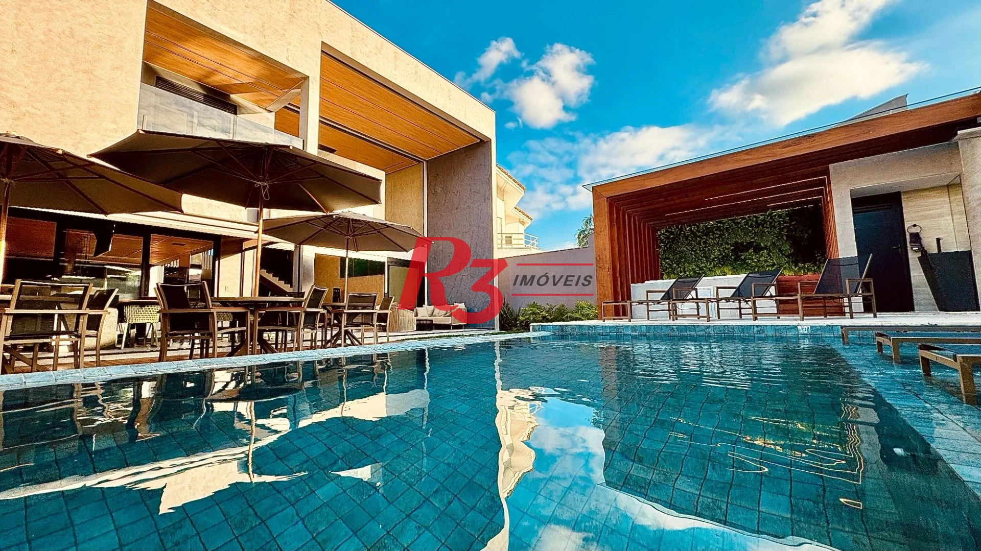 Casa à venda, 450 m² por R$ 5.900.000,00 - Jardim Acapulco - Guarujá/SP