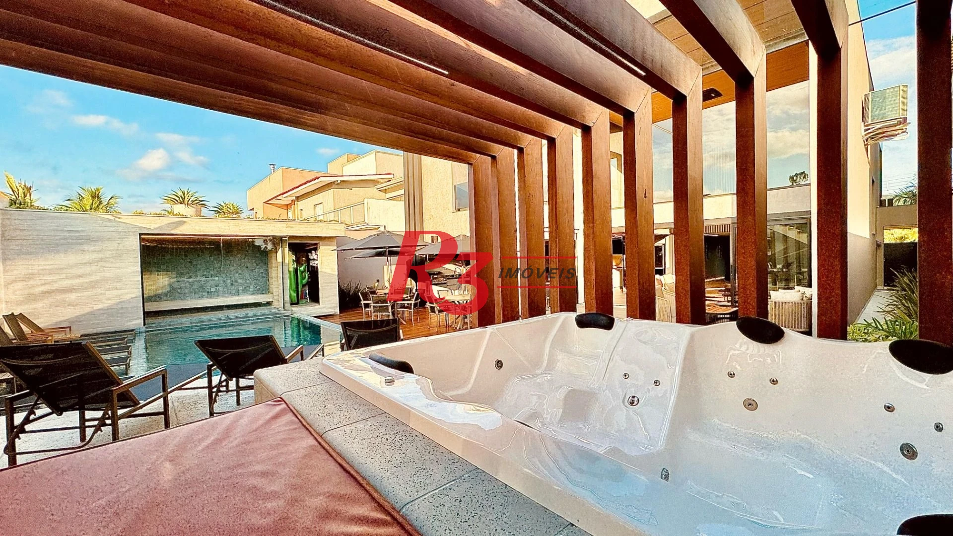 Casa à venda, 450 m² por R$ 5.900.000,00 - Jardim Acapulco - Guarujá/SP