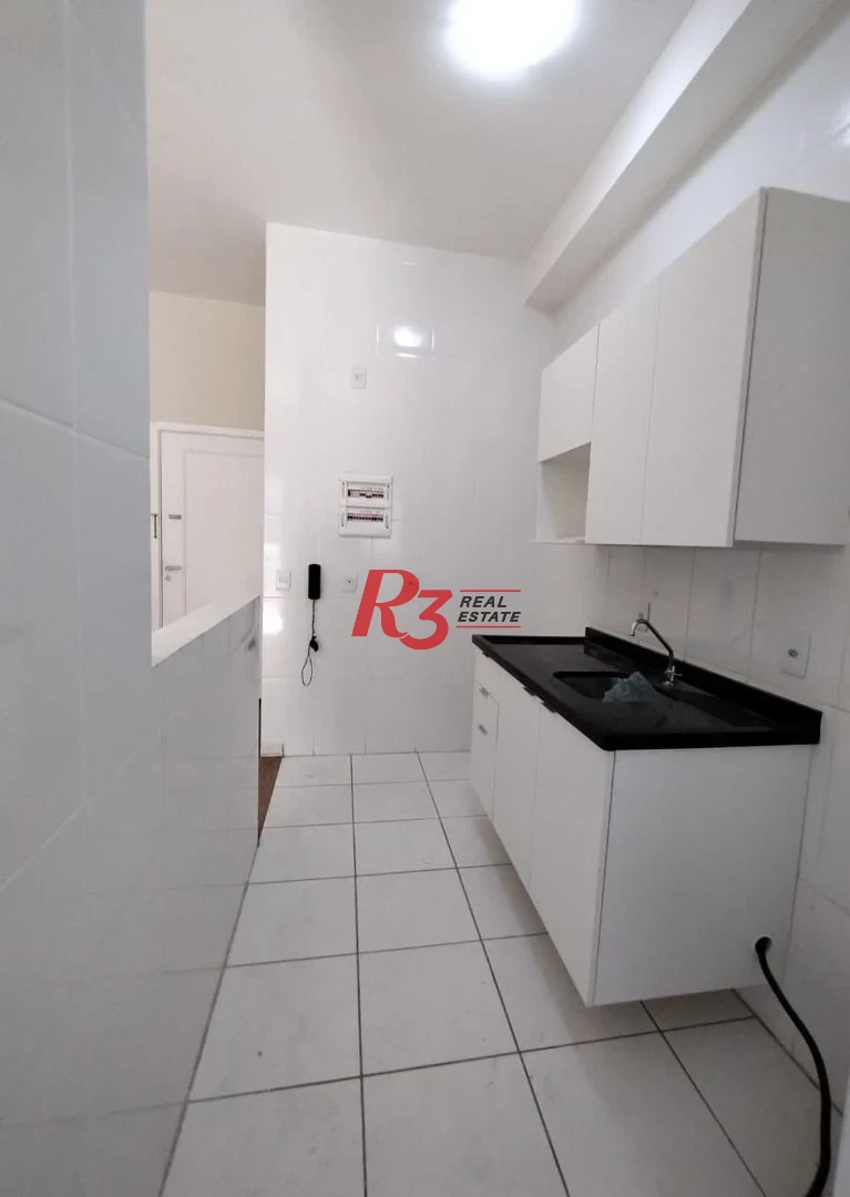 Apartamento com 2 dormitórios à venda, 62 m² por R$ 481.000,00 - Marapé - Santos/SP