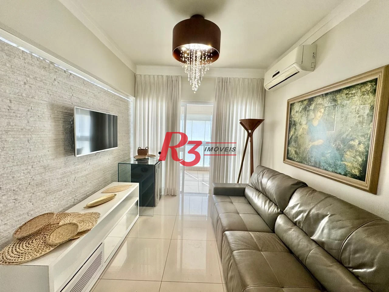 Apartamento com 2 dormitórios à venda, 108 m² por R$ 1.600.000,00 - Gonzaga - Santos/SP