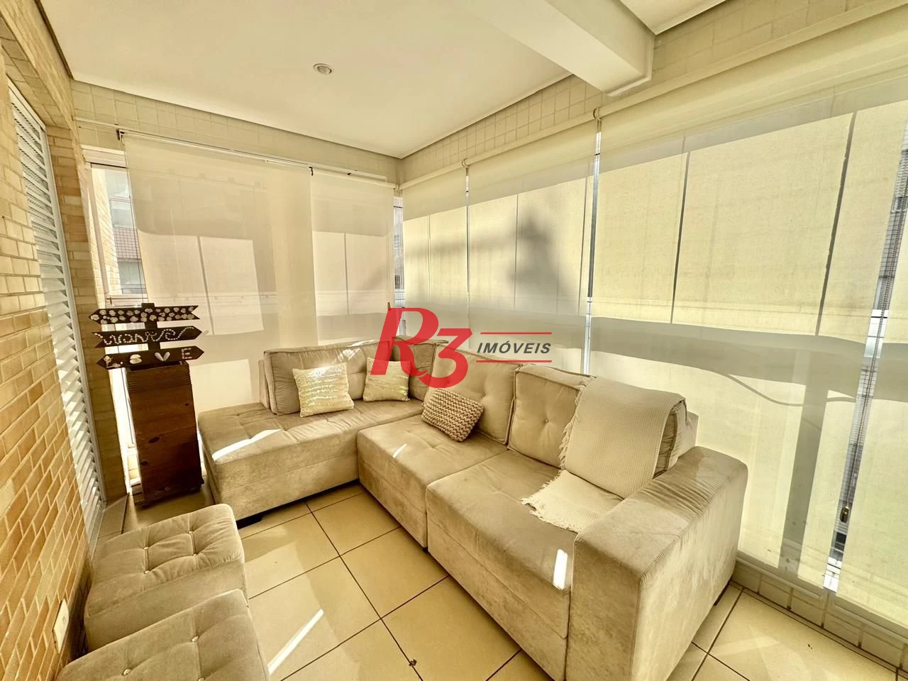 Apartamento com 2 dormitórios à venda, 108 m² por R$ 1.600.000,00 - Gonzaga - Santos/SP