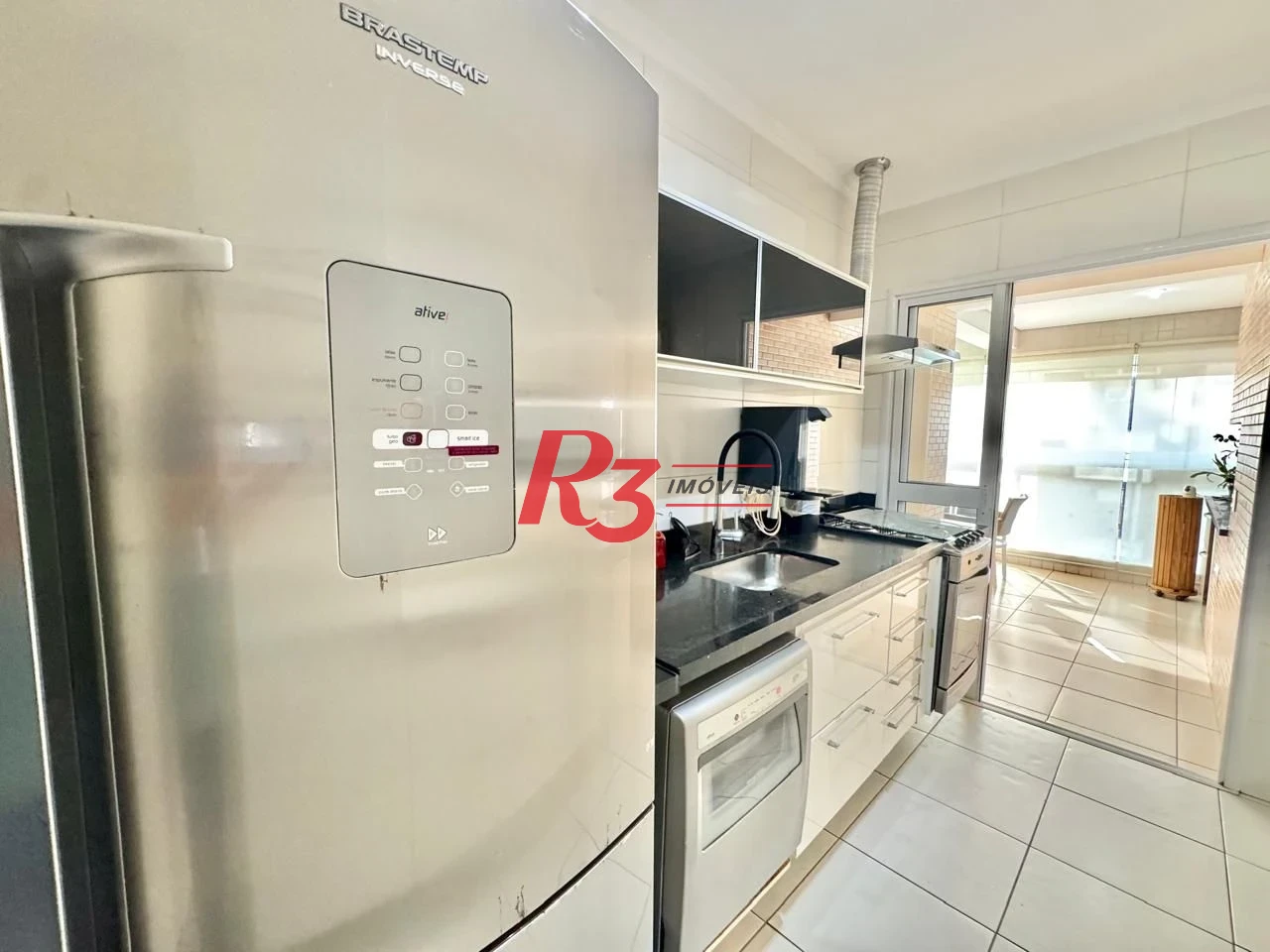 Apartamento com 2 dormitórios à venda, 108 m² por R$ 1.600.000,00 - Gonzaga - Santos/SP
