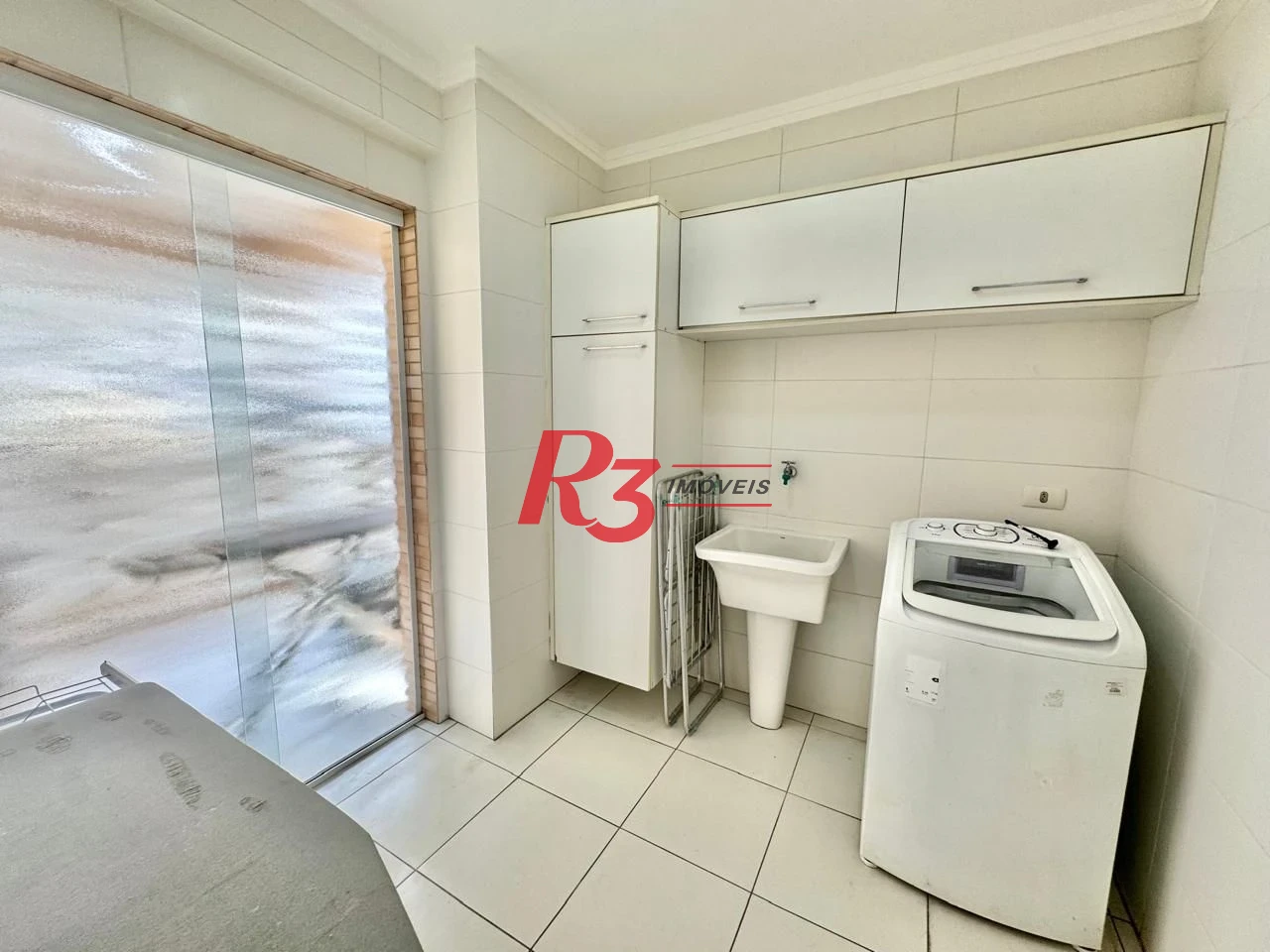 Apartamento com 2 dormitórios à venda, 108 m² por R$ 1.600.000,00 - Gonzaga - Santos/SP
