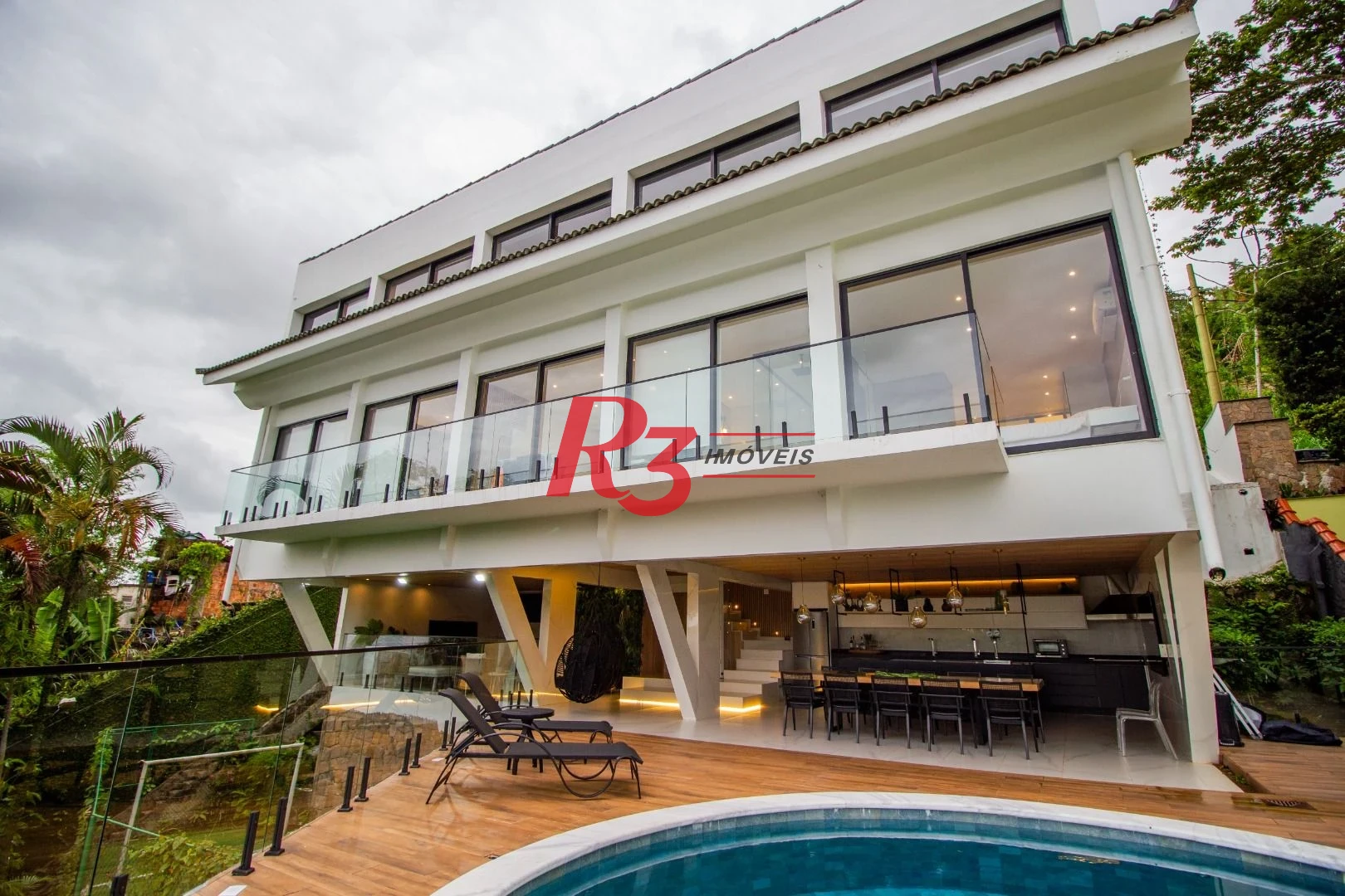 Casa à venda, 600 m² por R$ 7.900.000,00 - Marapé - Santos/SP