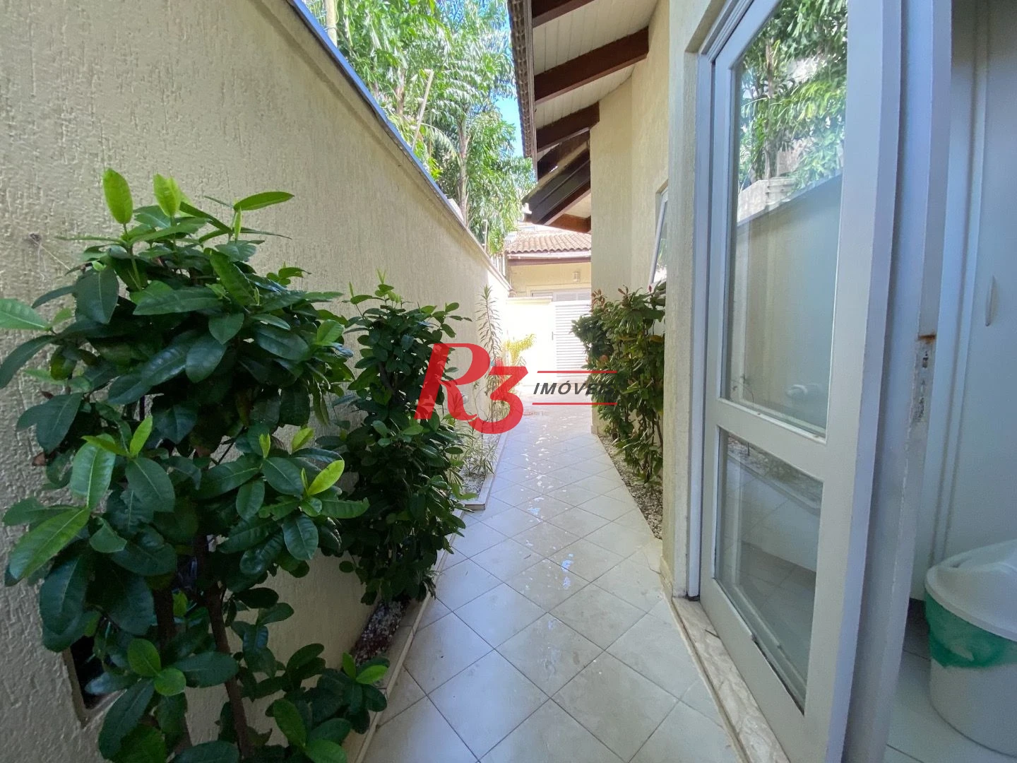 Casa à venda, 467 m² por R$ 2.400.000,00 - Jardim Virginia - Guarujá/SP