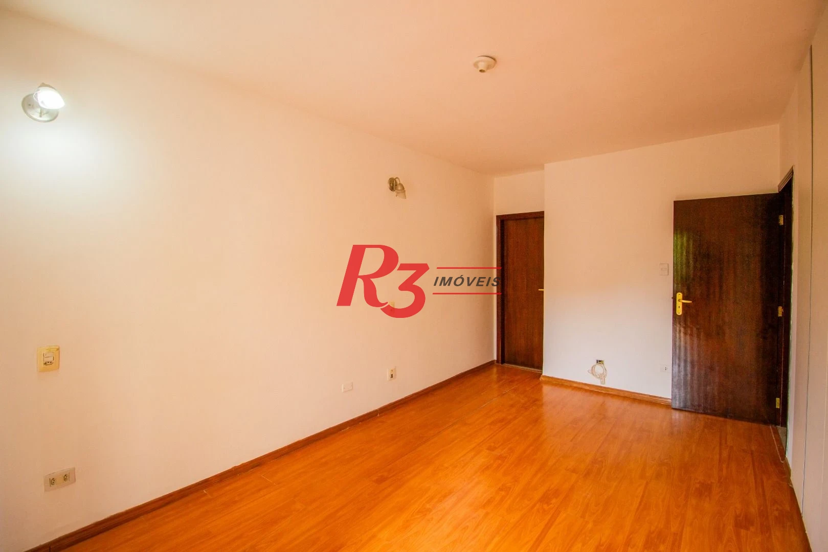 Casa para alugar, 385 m² por R$ 15.796,51/mês - Ponta da Praia - Santos/SP