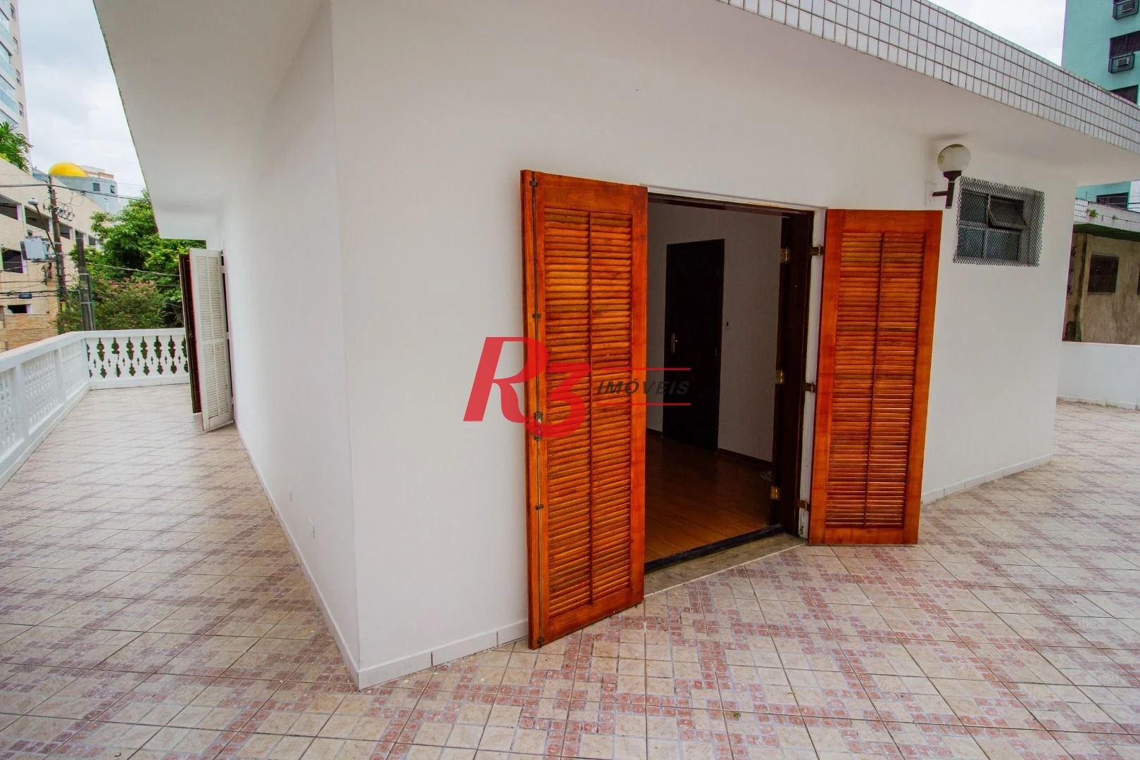 Casa para alugar, 385 m² por R$ 15.796,51/mês - Ponta da Praia - Santos/SP