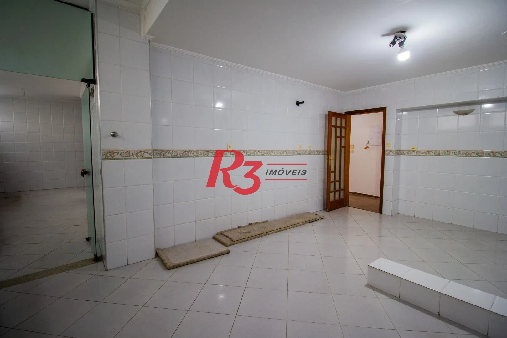 Casa para alugar, 385 m² por R$ 15.796,51/mês - Ponta da Praia - Santos/SP