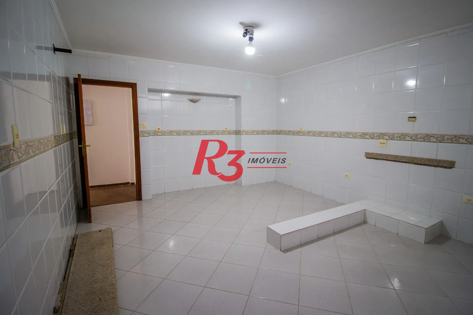 Casa para alugar, 385 m² por R$ 15.796,51/mês - Ponta da Praia - Santos/SP