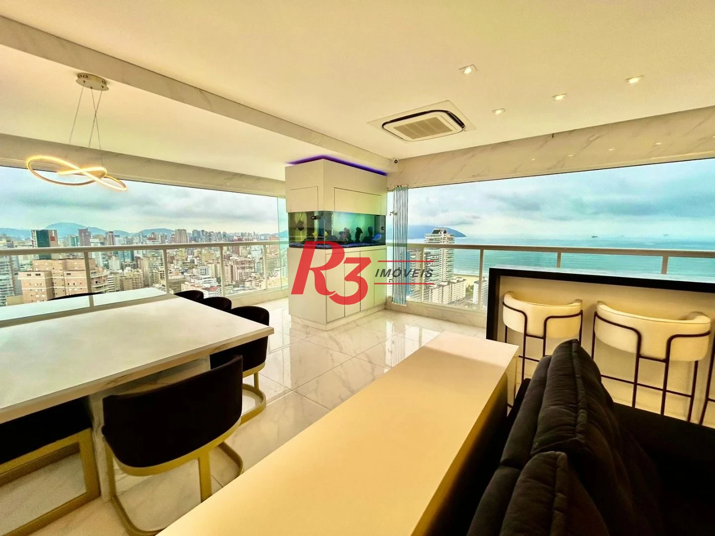 Cobertura à venda, 450 m² por R$ 8.900.000,00 - Gonzaga - Santos/SP