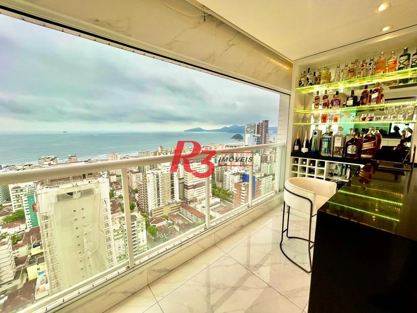 Cobertura à venda, 450 m² por R$ 8.900.000,00 - Gonzaga - Santos/SP