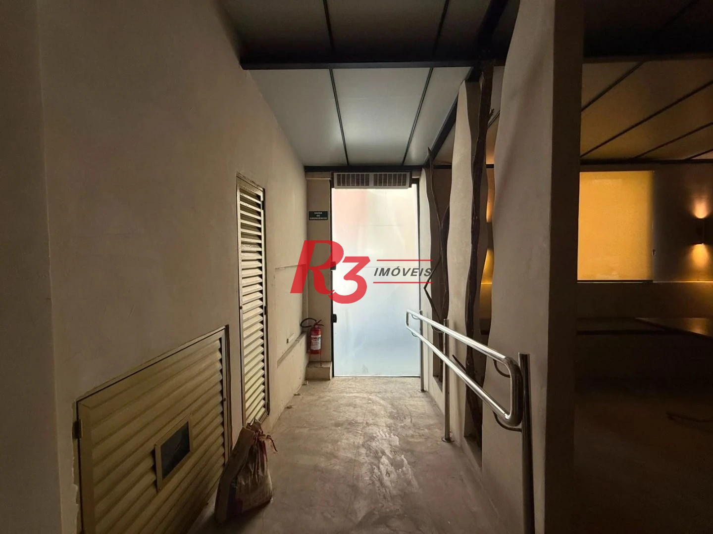 Casa para alugar, 250 m² por R$ 11.665,83/mês - Gonzaga - Santos/SP