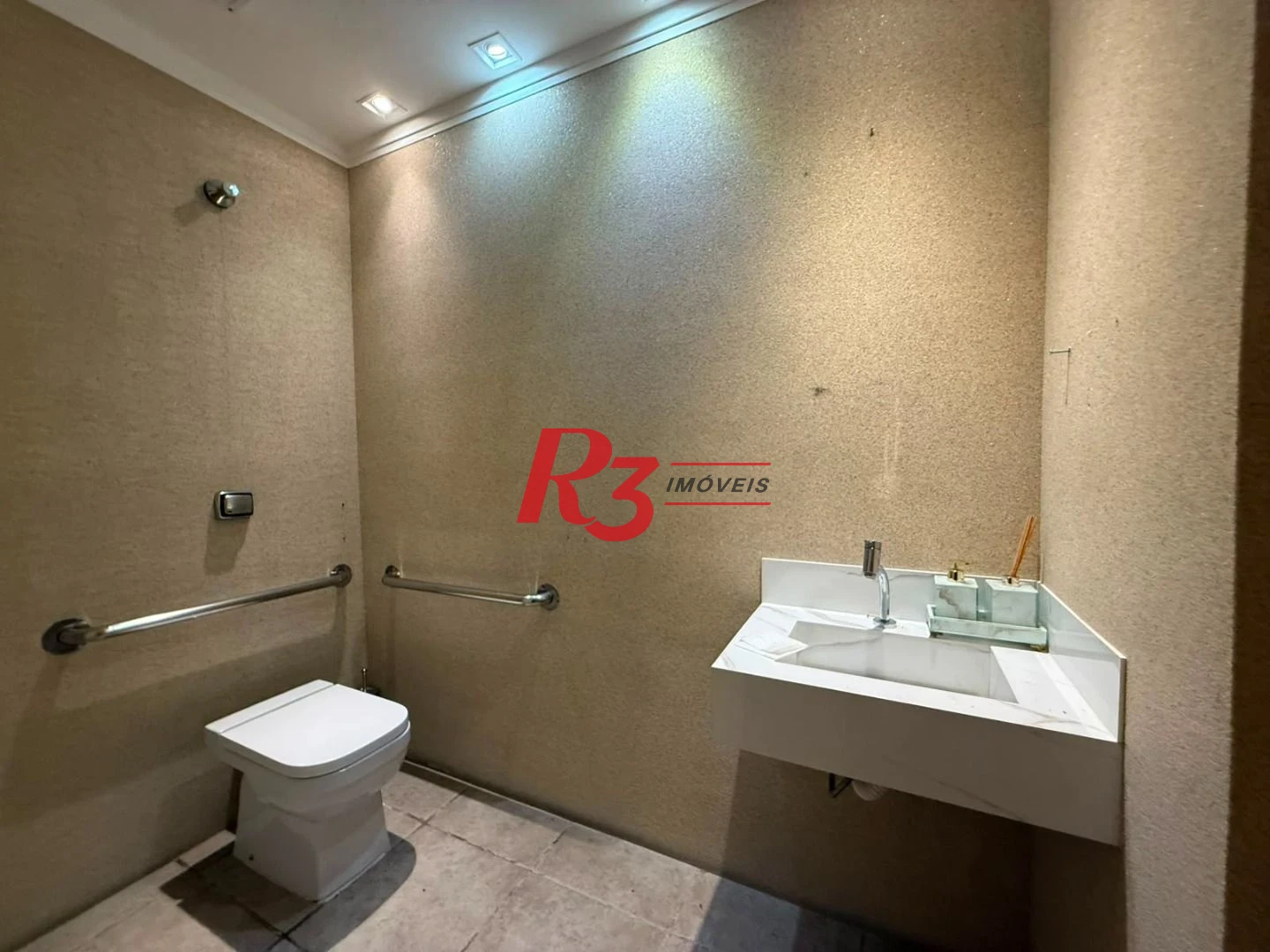 Casa para alugar, 250 m² por R$ 11.665,83/mês - Gonzaga - Santos/SP