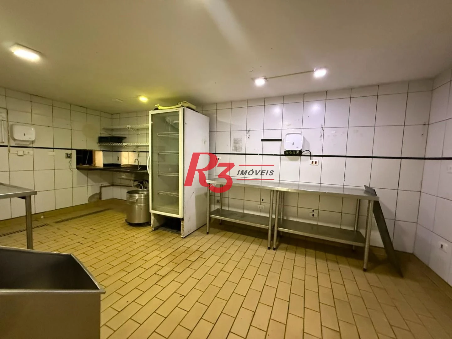 Casa para alugar, 250 m² por R$ 11.665,83/mês - Gonzaga - Santos/SP