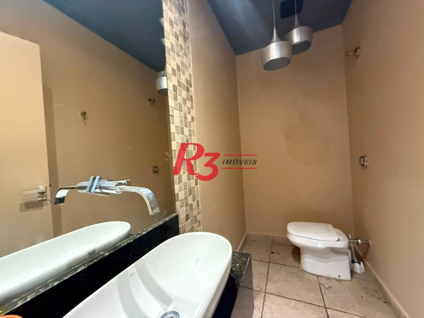 Casa para alugar, 250 m² por R$ 11.665,83/mês - Gonzaga - Santos/SP