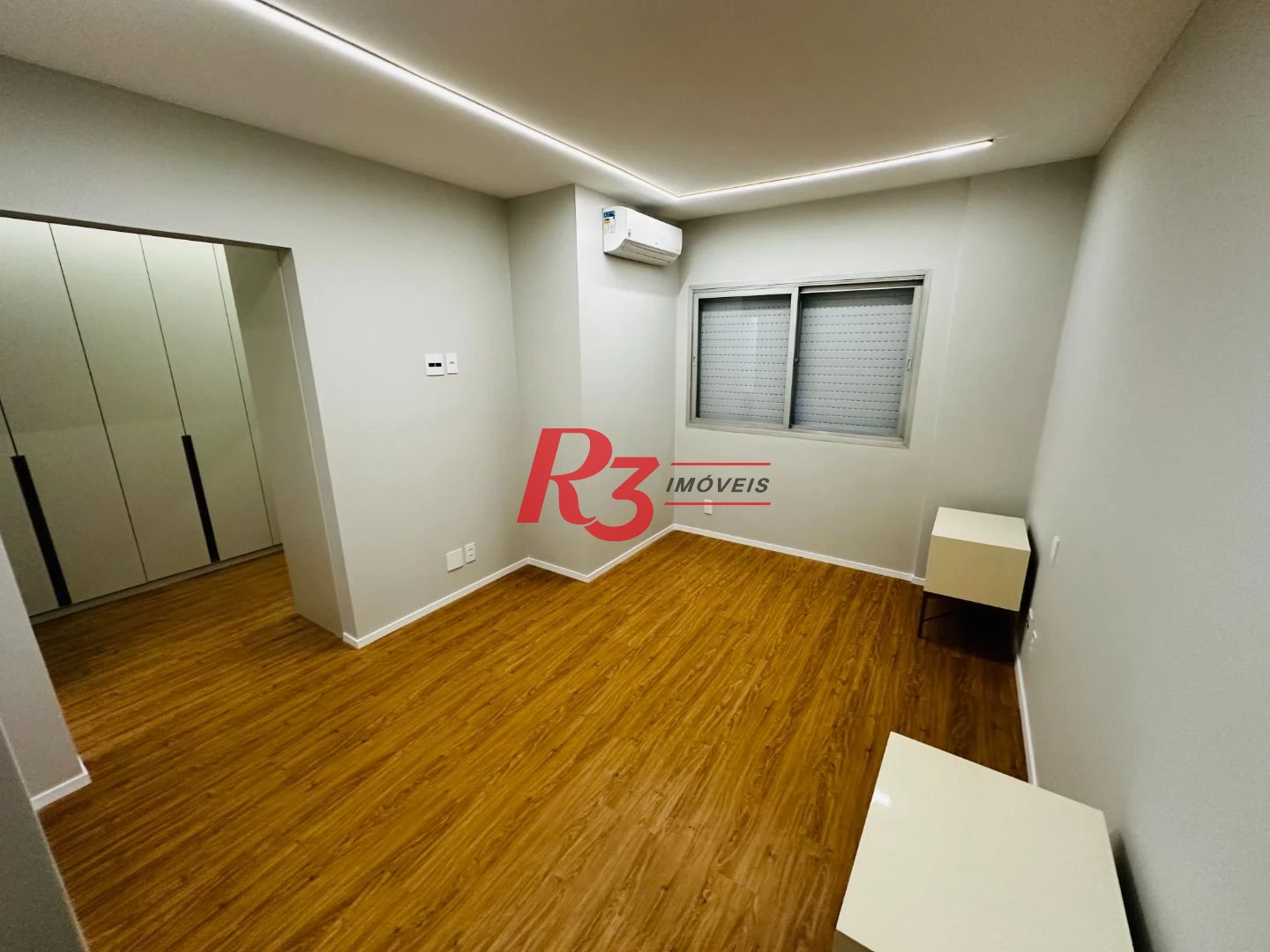 Apartamento com 3 dormitórios à venda, 150 m² por R$ 1.990.000,00 - Boqueirão - Santos/SP