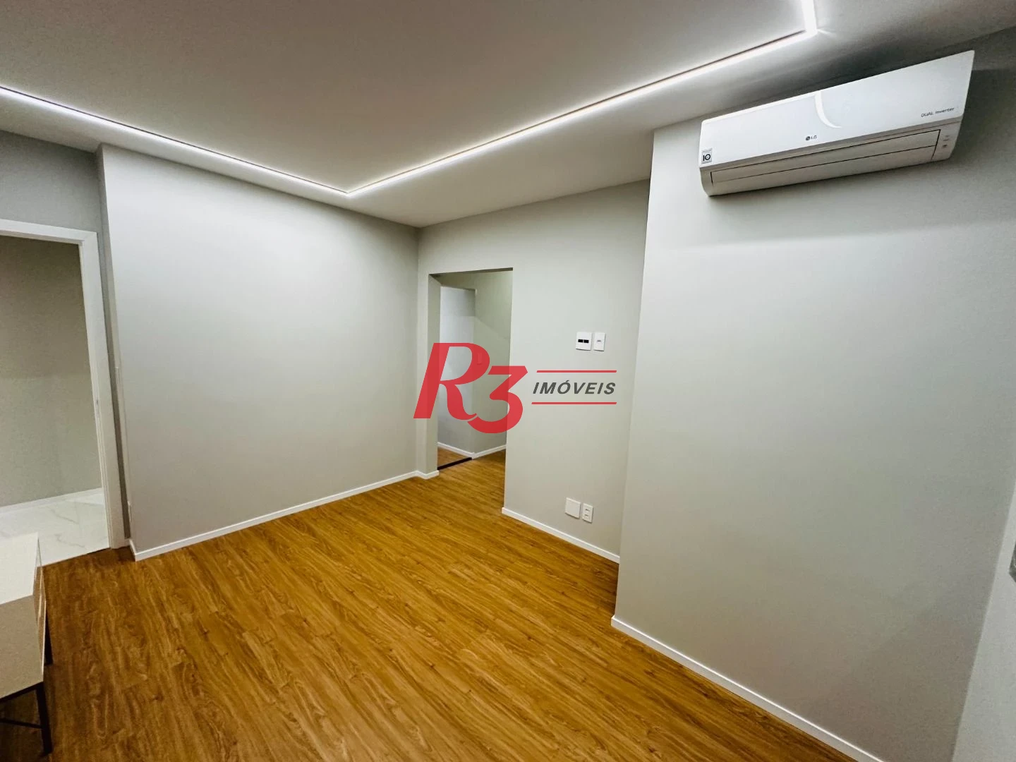 Apartamento com 3 dormitórios à venda, 150 m² por R$ 1.990.000,00 - Boqueirão - Santos/SP