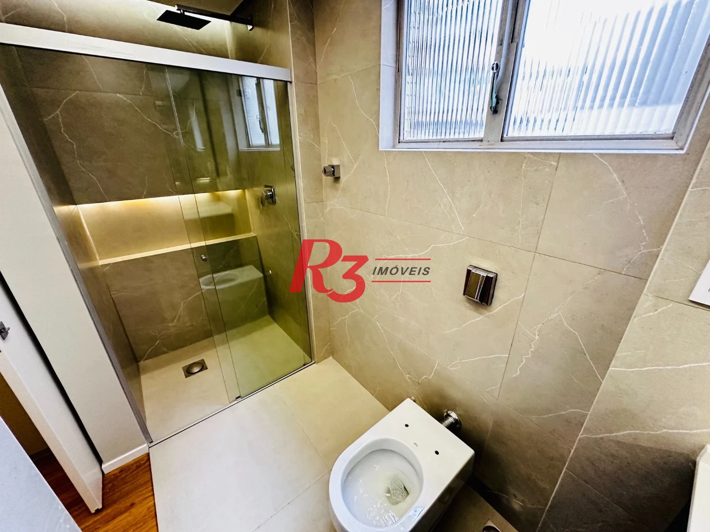 Apartamento com 3 dormitórios à venda, 150 m² por R$ 1.990.000,00 - Boqueirão - Santos/SP