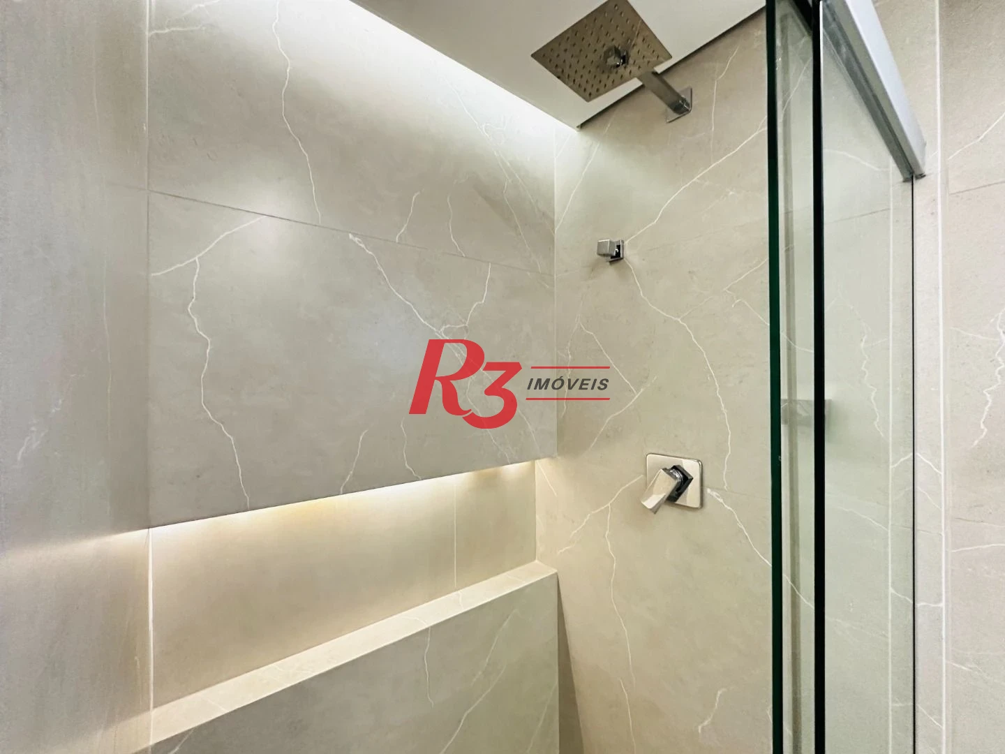 Apartamento com 3 dormitórios à venda, 150 m² por R$ 1.990.000,00 - Boqueirão - Santos/SP
