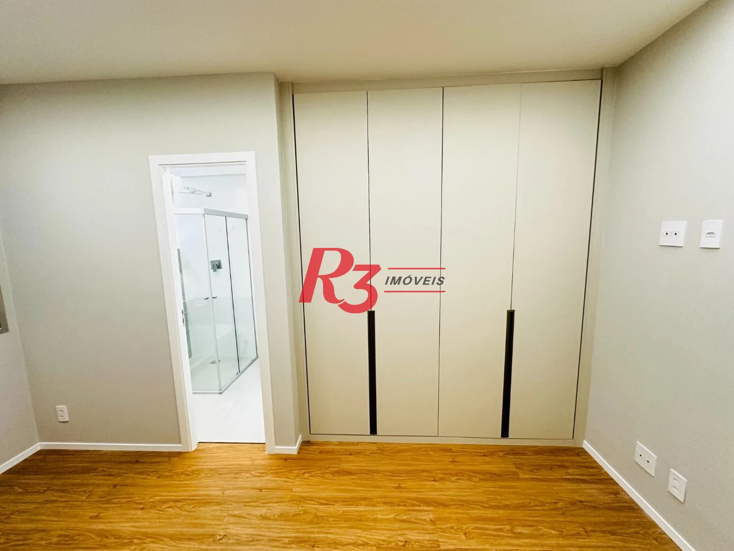 Apartamento com 3 dormitórios à venda, 150 m² por R$ 1.990.000,00 - Boqueirão - Santos/SP