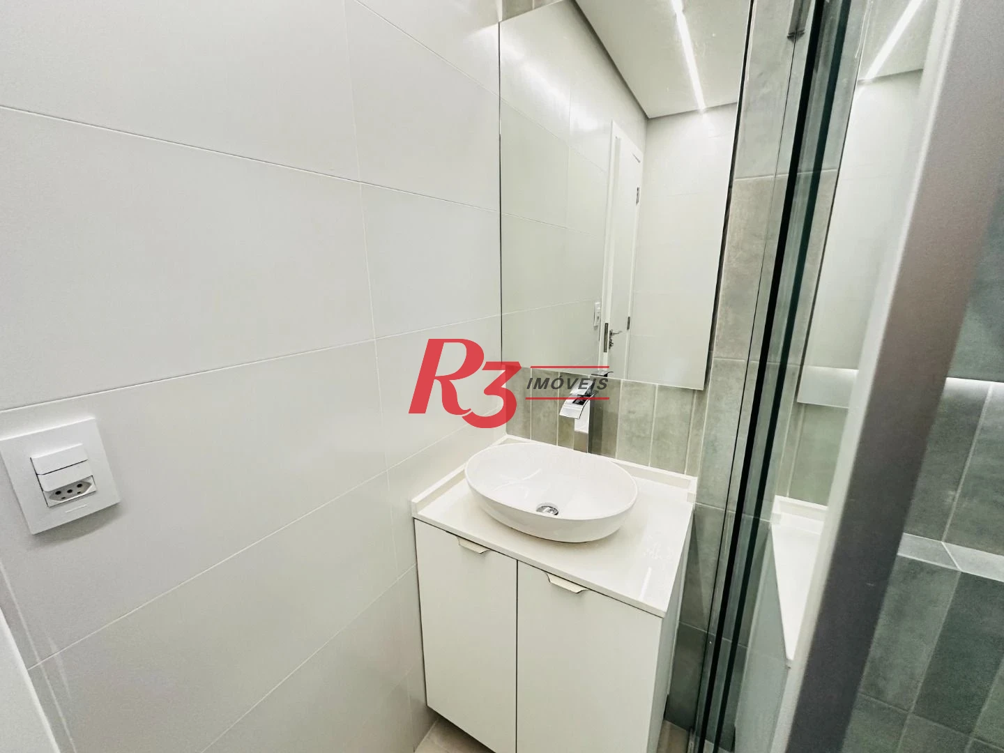 Apartamento com 3 dormitórios à venda, 150 m² por R$ 1.990.000,00 - Boqueirão - Santos/SP