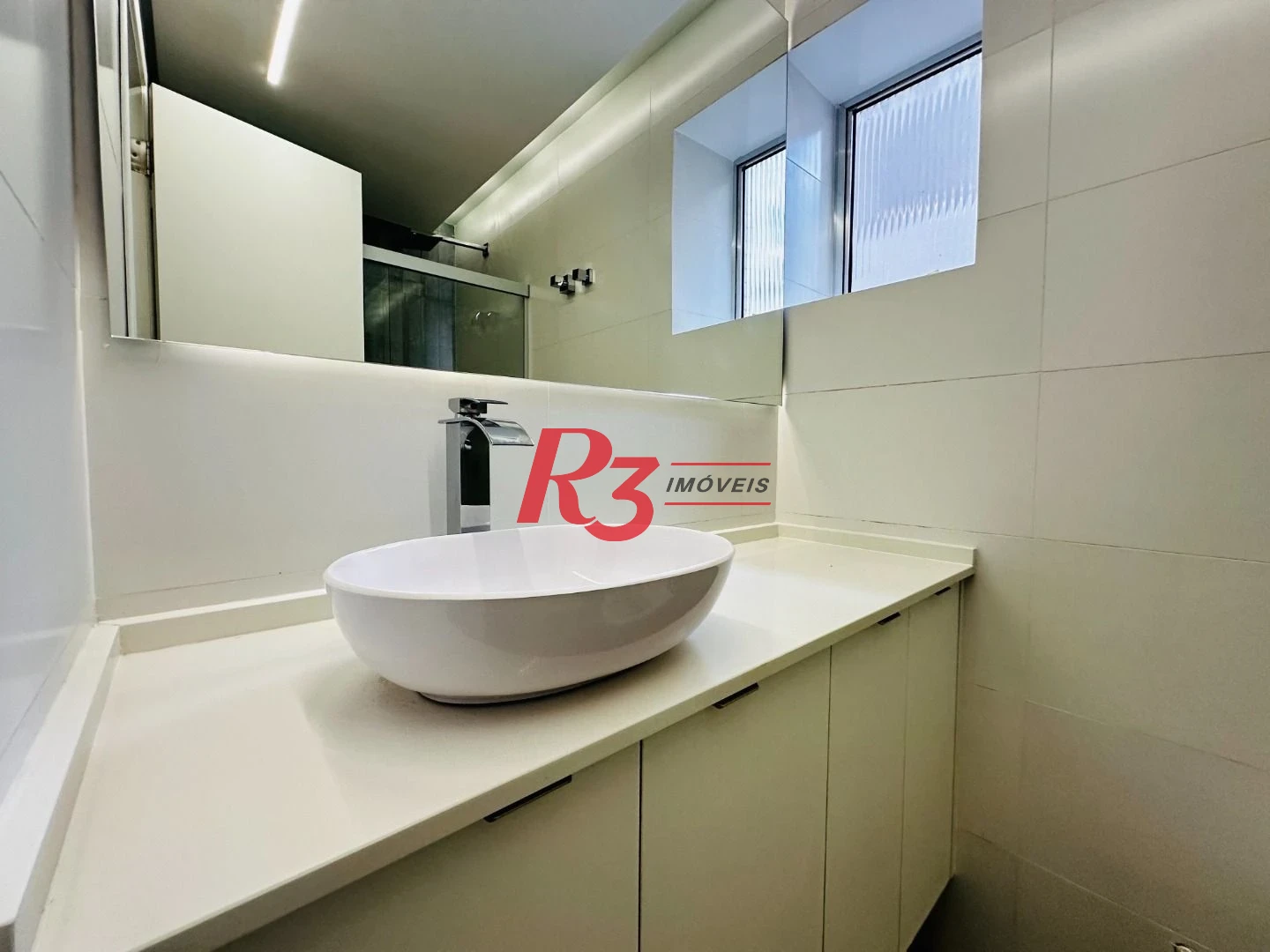 Apartamento com 3 dormitórios à venda, 150 m² por R$ 1.990.000,00 - Boqueirão - Santos/SP